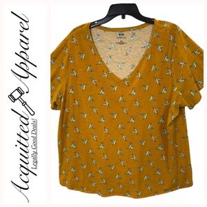 EVRI Everyday Tee Humming Bird Styled 2X V-Neck Tee
